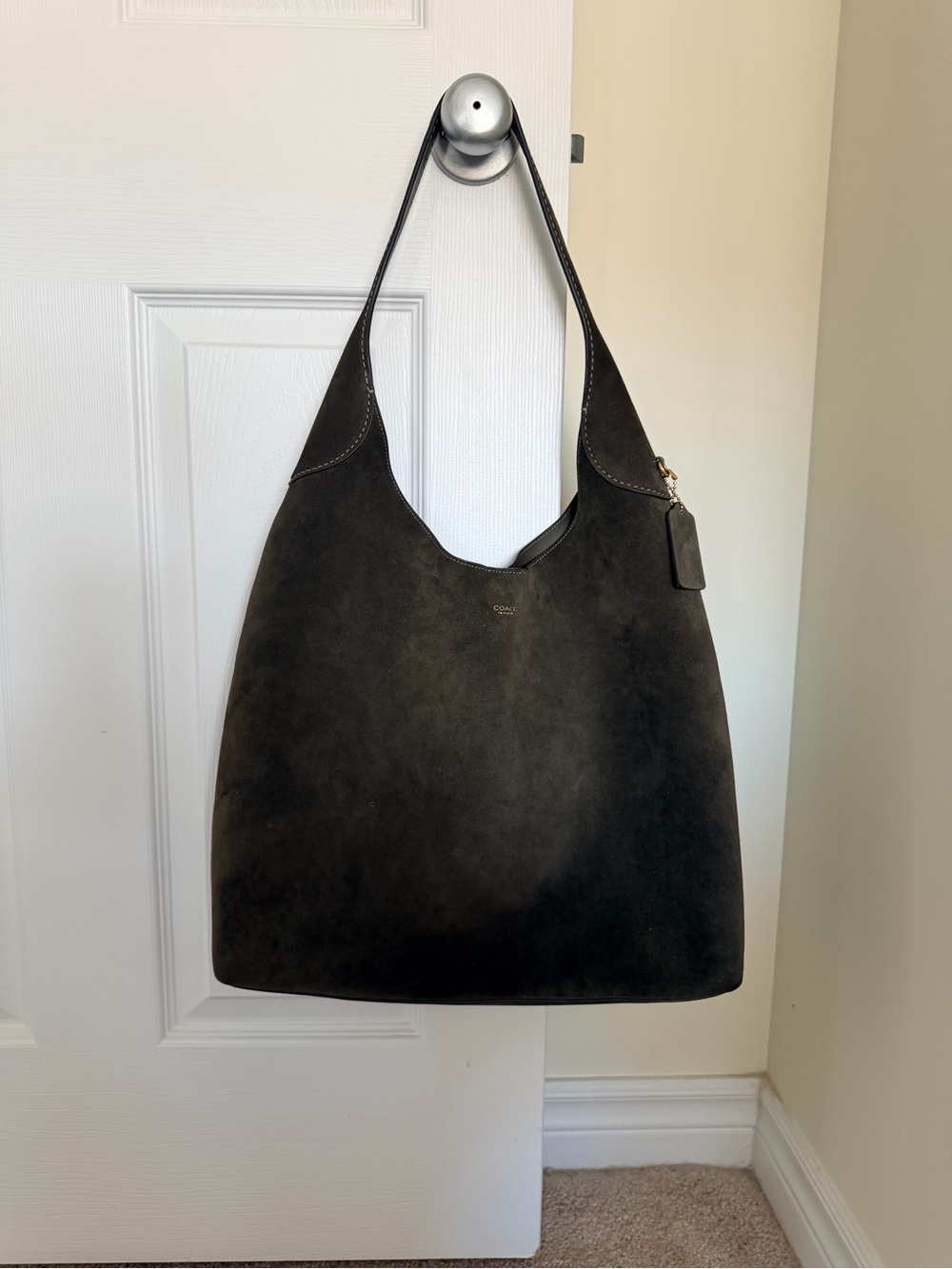 Coach Brooklyn 39 Suede Color Olive excellent condition